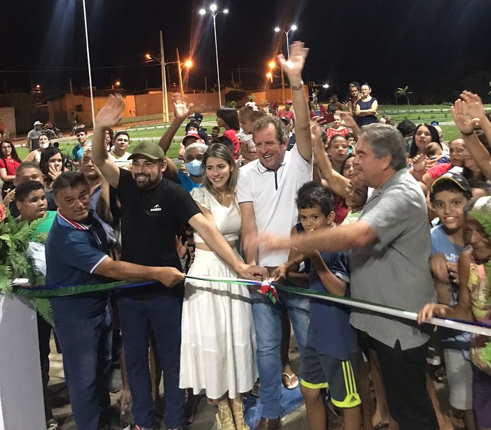 Prefeitura de Sousa inaugura praça com complexo esportivo no Residencial Lagoa dos Patos 